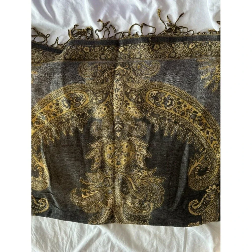 Vintage Paisley Pashmina Style Scarf Shawl Wrap Black Gold Boho Elegant Fringe